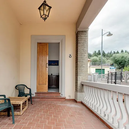 Ursa Apartamento Calenzano