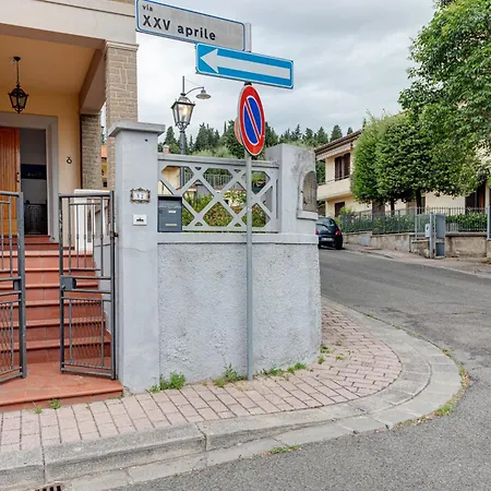 Apartamento Ursa Calenzano