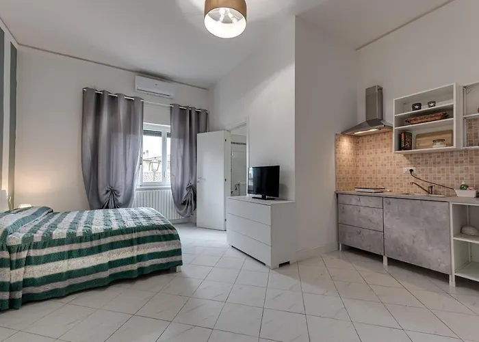 Ursa Apartment Calenzano